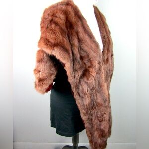 🤎SOLD🤎 Arnold Constable Women’s 1960’s Genuine Mink Brown Cape Shawl Stole